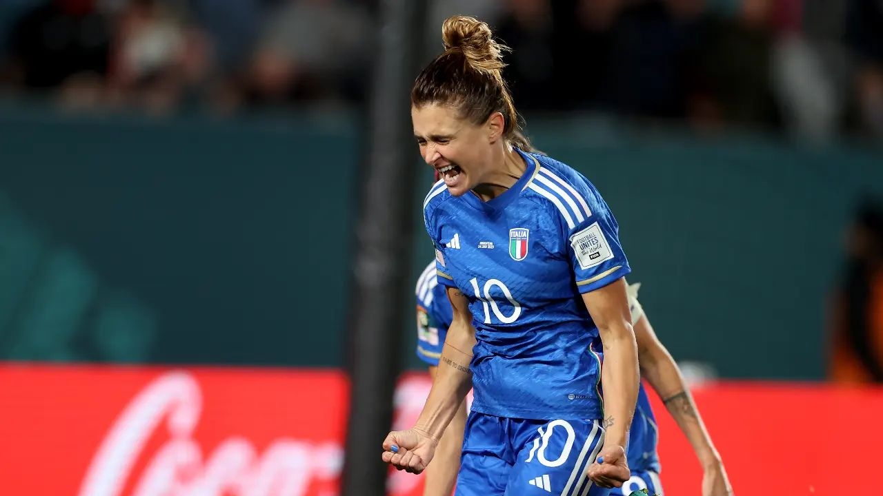 Itália marca no fim e vence Argentina pela Copa do Mundo Feminina Lorena Bueri