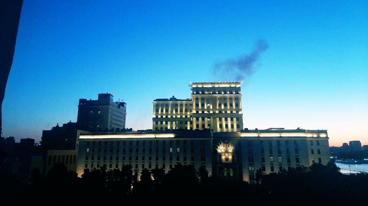 Moscou é atacada por drones após promessa de retaliação Ucraniana Lorena Bueri