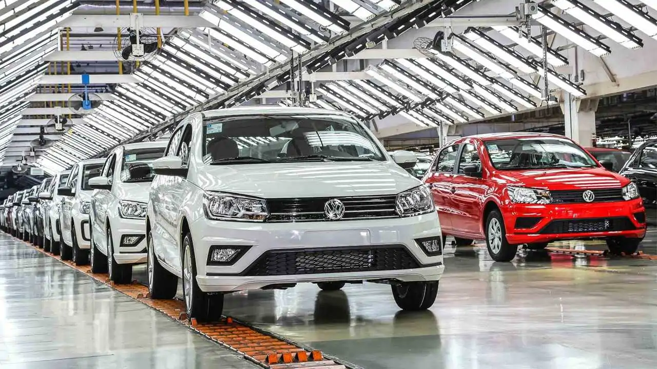  Fábrica da Volkswagen cancela suspensão de contratos de trabalho em Taubaté Lorena Bueri