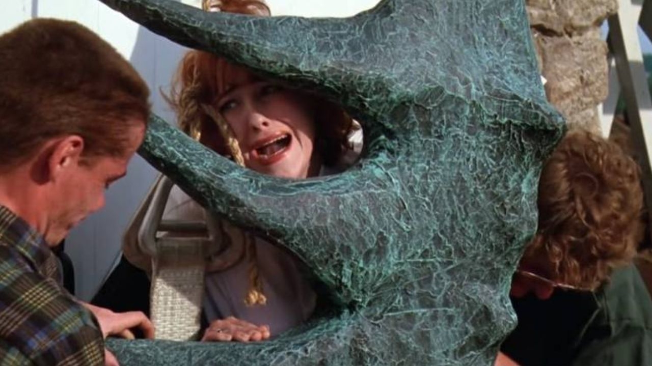 Beetlejuice 2: estátua icônica de filme original é roubada do set Lorena Bueri