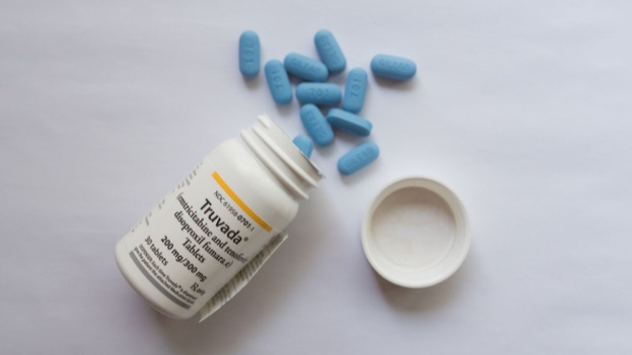 Farmacêutica é processada por visar lucro e atrasar remédio promissor contra HIV Lorena Bueri