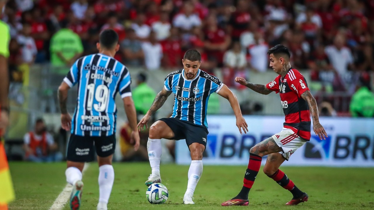 Confira provável escalação do confronto entre Grêmio e Flamengo Lorena Bueri
