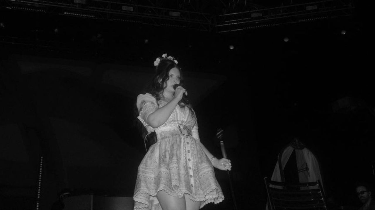 Lana Del Rey: DJ conta que cantora não queria sucesso em rádios Lorena Bueri