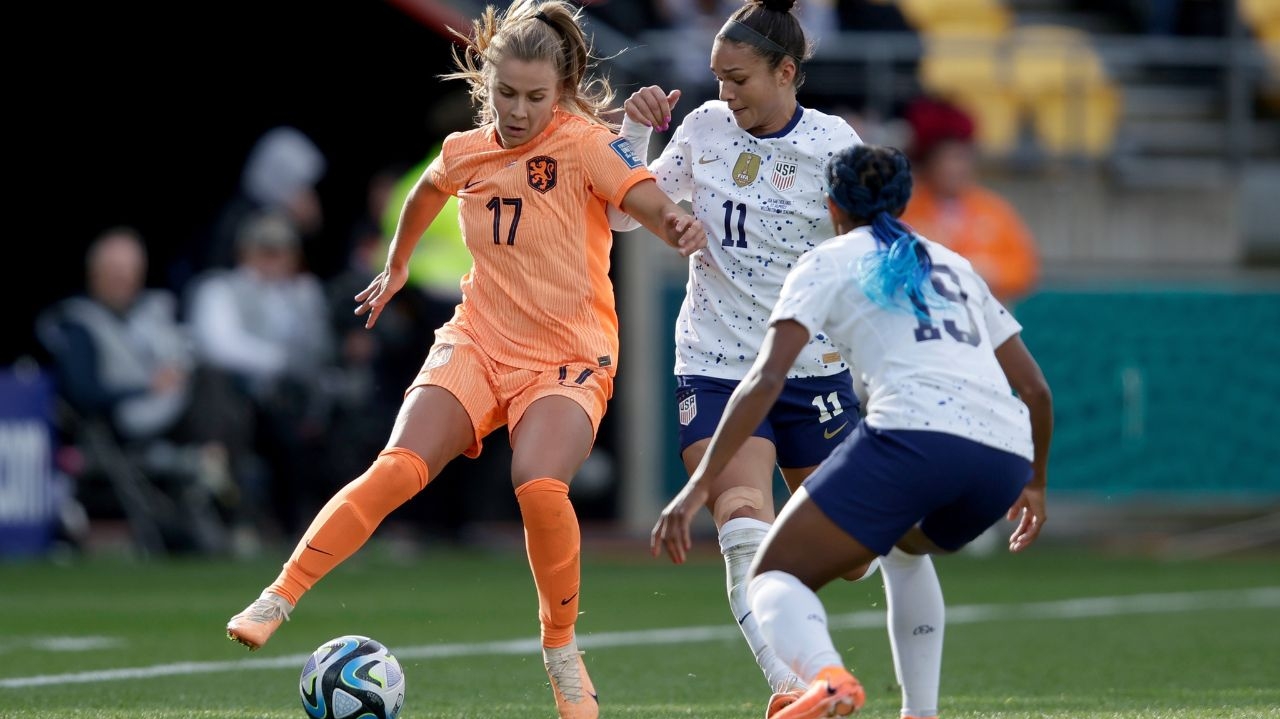 Em partida disputada, Estados Unidos e Holanda empatam na Copa do Mundo Feminina Lorena Bueri