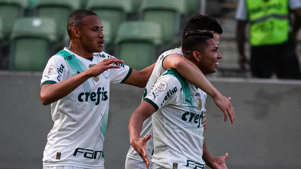 Em tarde inspirada, Palmeiras goleia América-MG em Belo Horizonte  Lorena Bueri