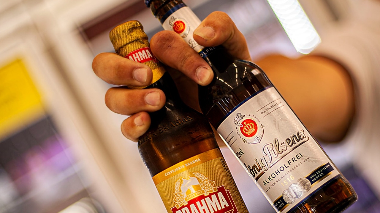Cerveja sem álcool: a nova tendência de consumo do brasileiro Lorena Bueri