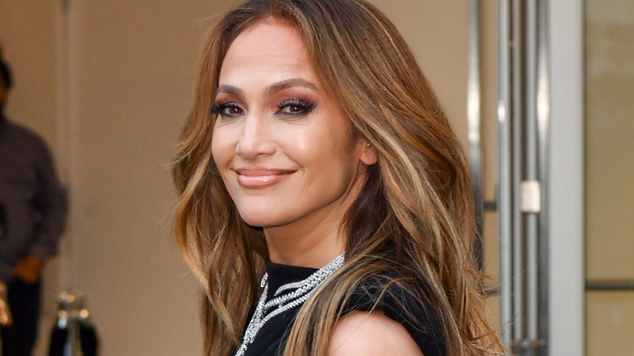 Jennifer Lopez mostra como malhar em grande estilo Lorena Bueri