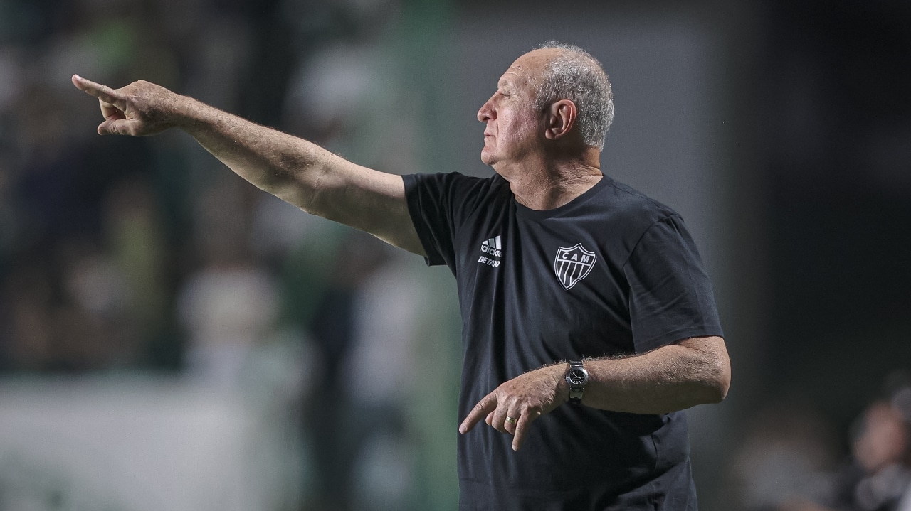 Felipão se irrita no jogo de derrota do Atlético-MG para o Palmeiras na Liberatdores Lorena Bueri