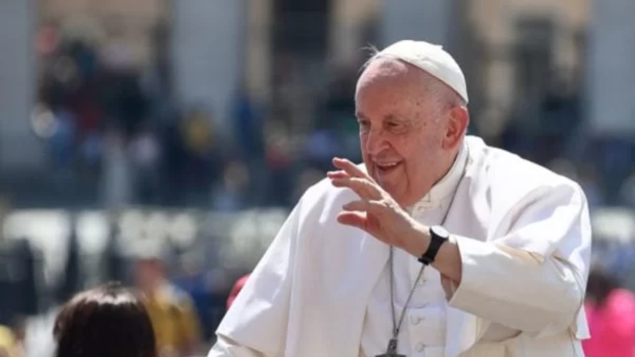 Papa Francisco afirma que a Igreja católica deve ser aberta para todos Lorena Bueri
