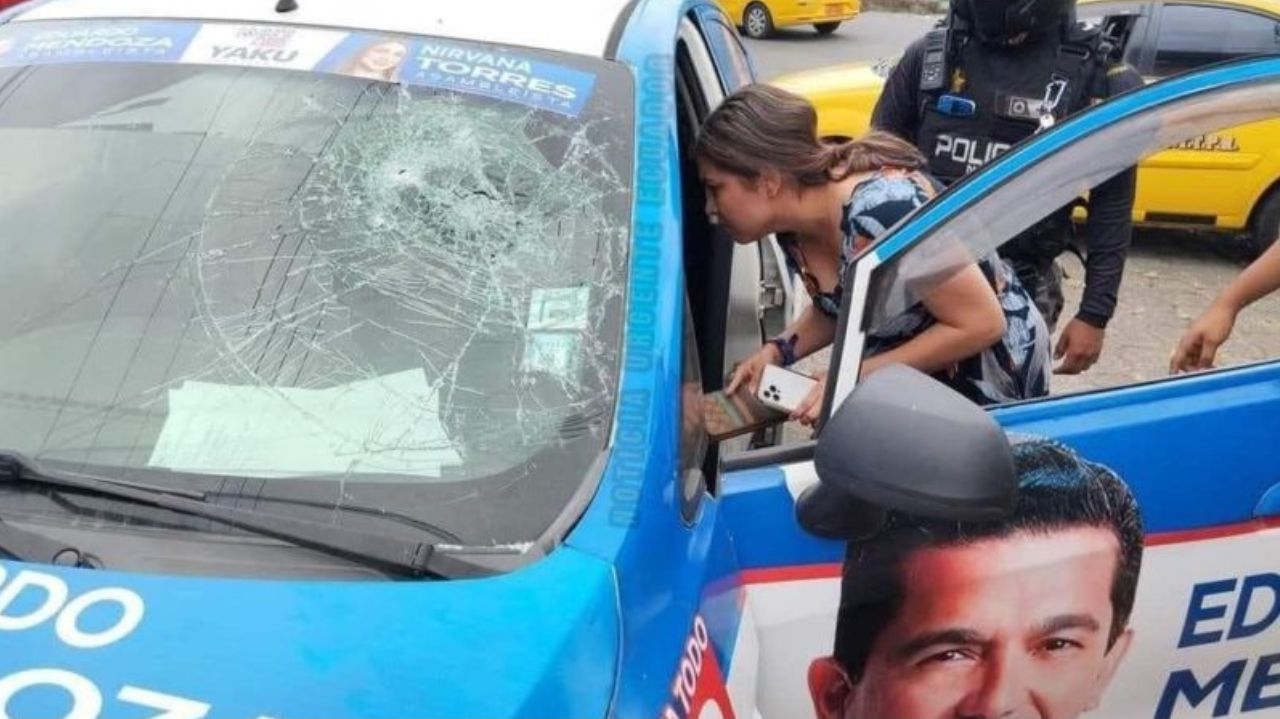 Candidata à Assembleia Nacional do Equador sofre ataque armado após assassinato de Villavicencio  Lorena Bueri