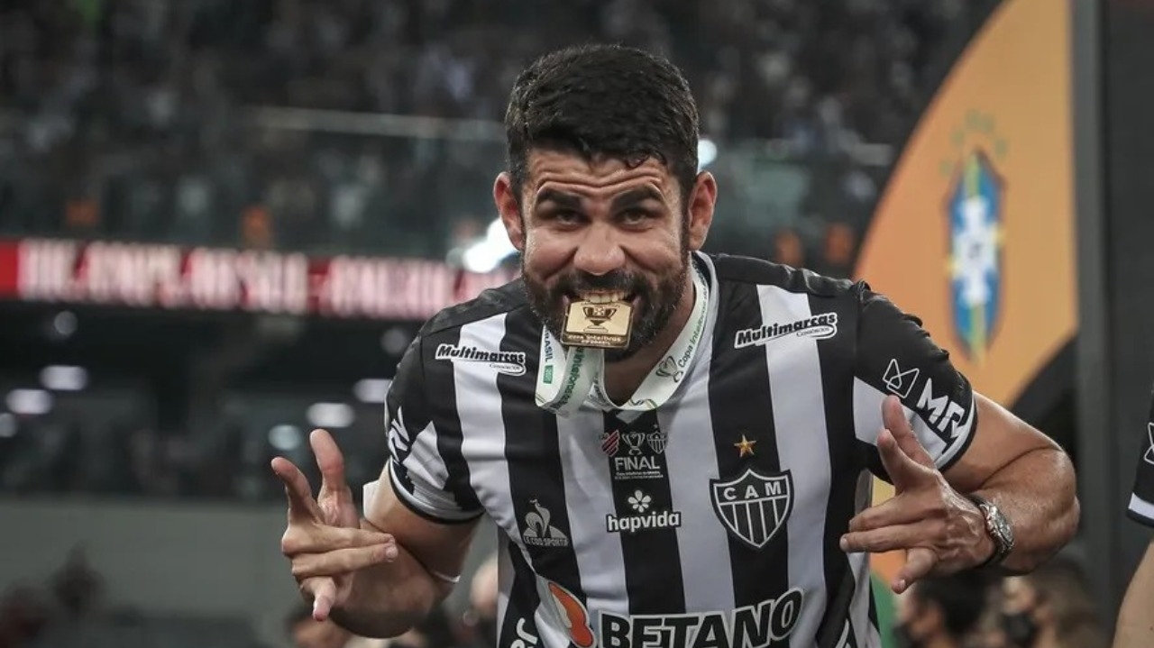 Botafogo anuncia a contratação de Diego Costa Lorena Bueri