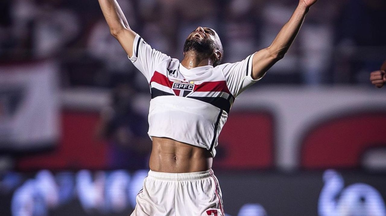 Lucas Moura marca e vai às lágrimas após classificação do São Paulo  Lorena Bueri