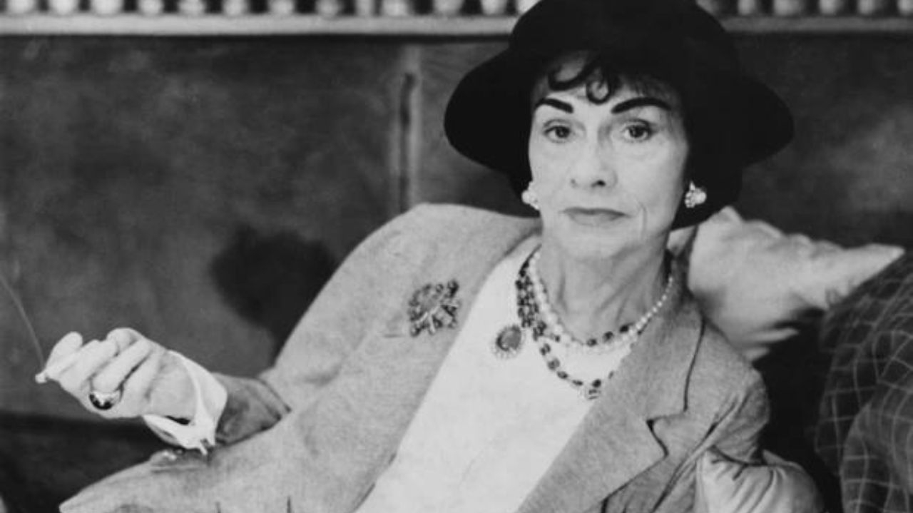 Centenário de Coco Chanel: ideias atemporais da lendária estilista Lorena Bueri