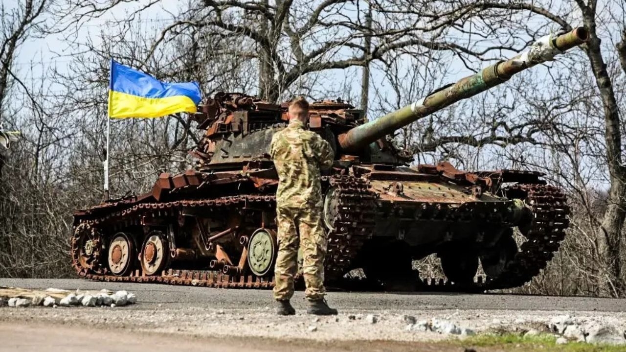 Guerra da Ucrânia: número de baixas pode chegar a quase 500 mil mortos, diz jornal  Lorena Bueri