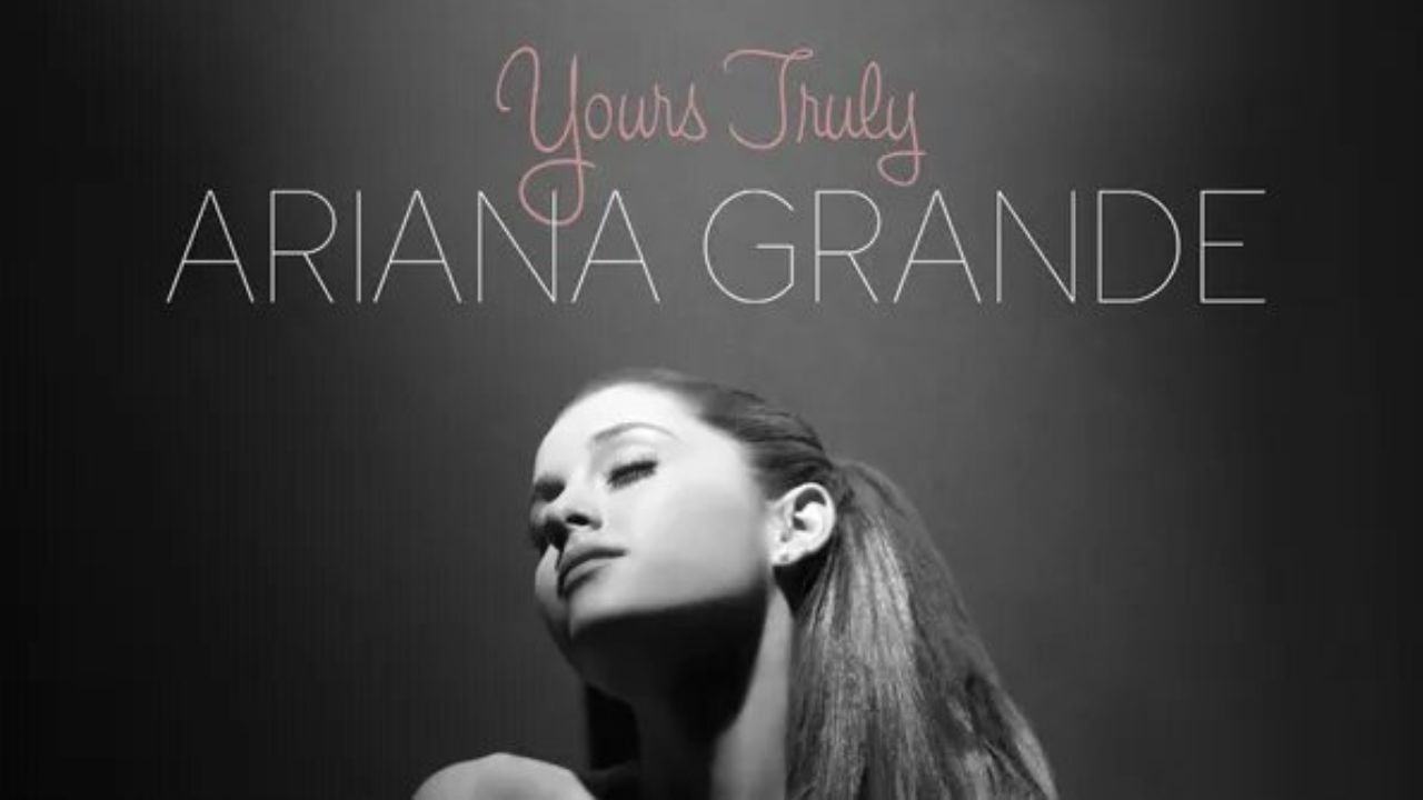 “Yours Truly”, de Ariana Grande, terá versão deluxe  Lorena Bueri