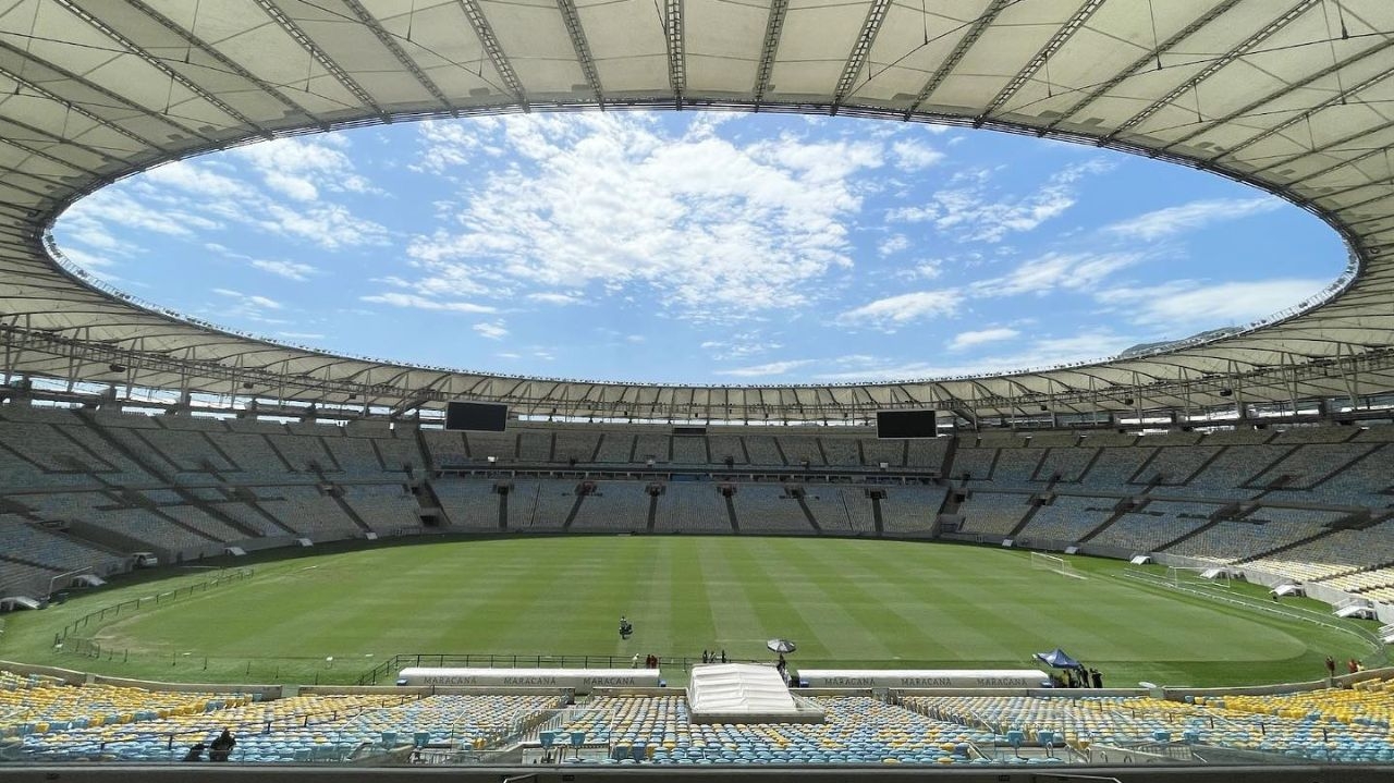 Gramado do Maracanã sofre grandes danos e estádio ficará fechado Lorena Bueri