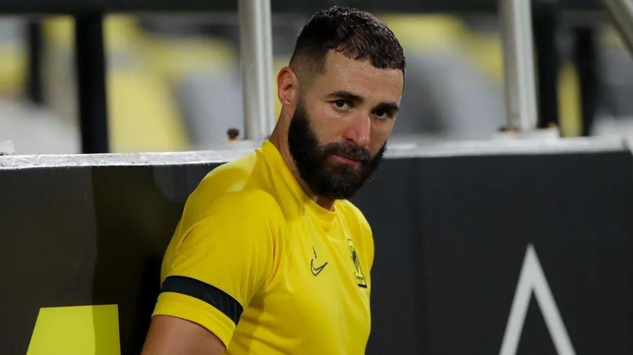 Técnico do Al-Ittihad não concede título de capitão para Benzema Lorena Bueri