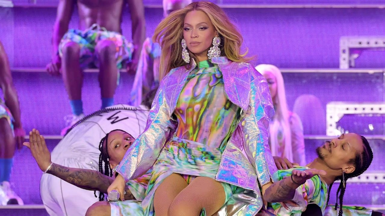 Beyoncé mostra suas inseguranças aos fãs em show da turnê mundial 'Renaissance' Lorena Bueri