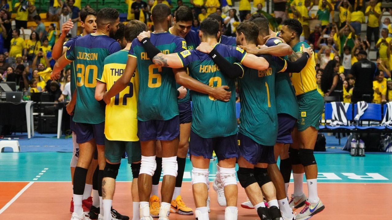 Brasil derrota Chile e segue invicto no Sul-Americano de vôlei masculino Lorena Bueri