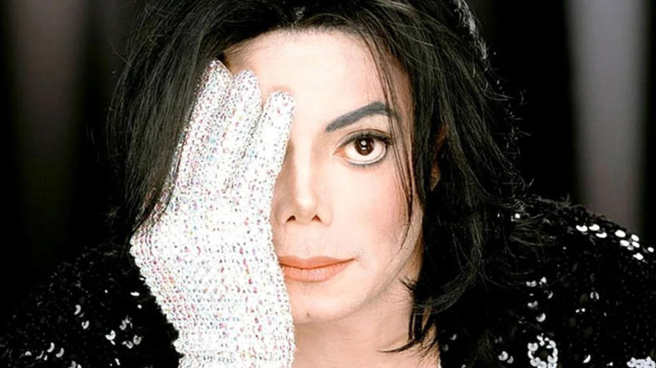 Michael Jackson: eterno Rei do Pop faria 65 anos hoje Lorena Bueri