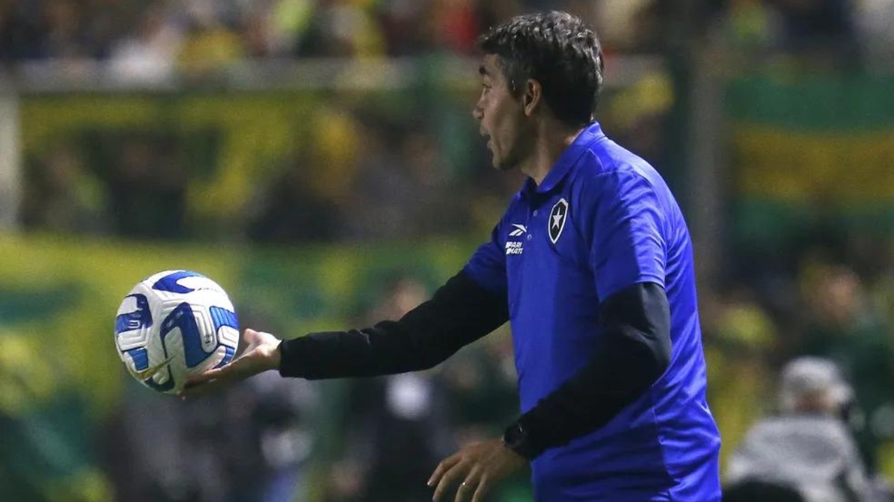 Bruno Lage assume responsabilidade pela eliminação do Botafogo na Copa Sul-Americana Lorena Bueri