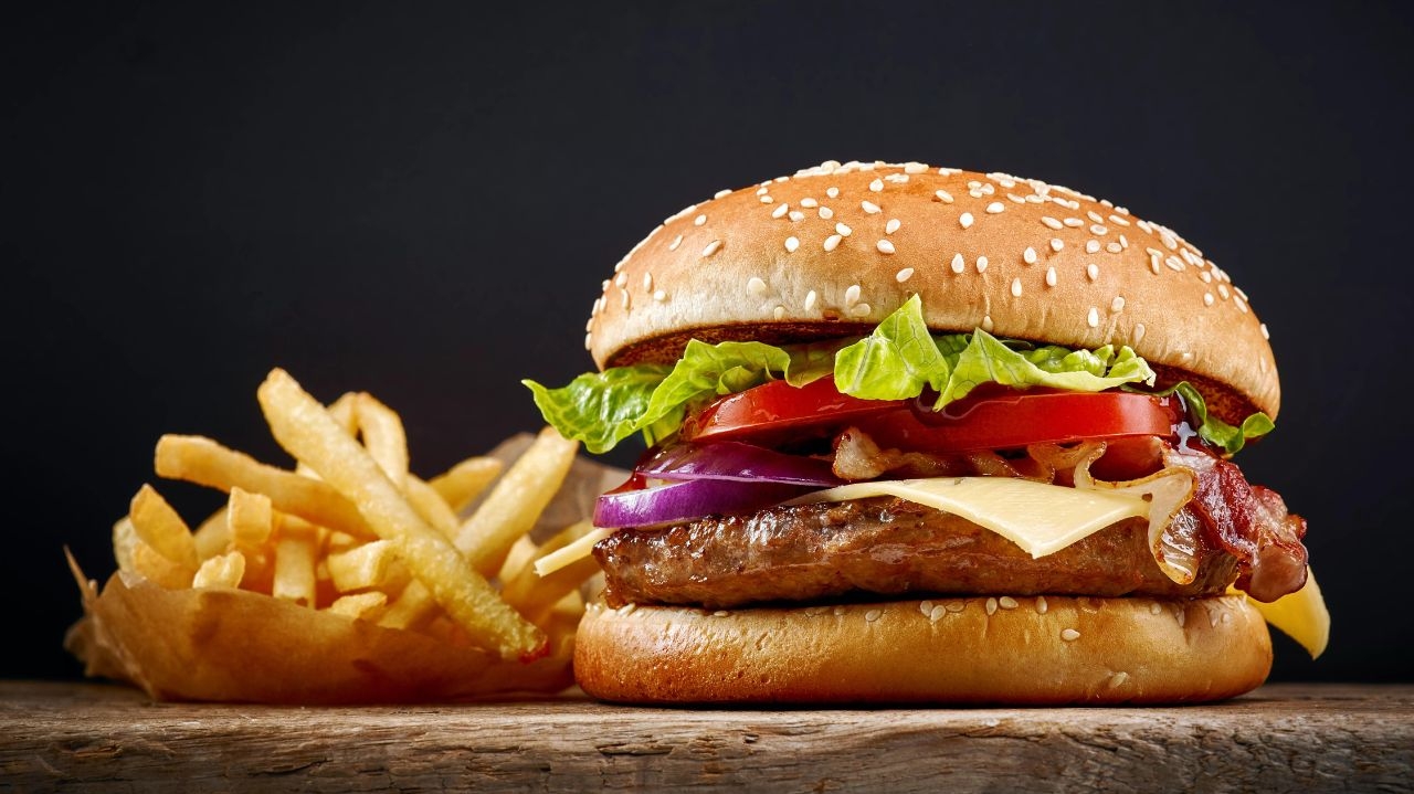 Clientes questionam impérios do fast food sobre o tamanho das porções Lorena Bueri