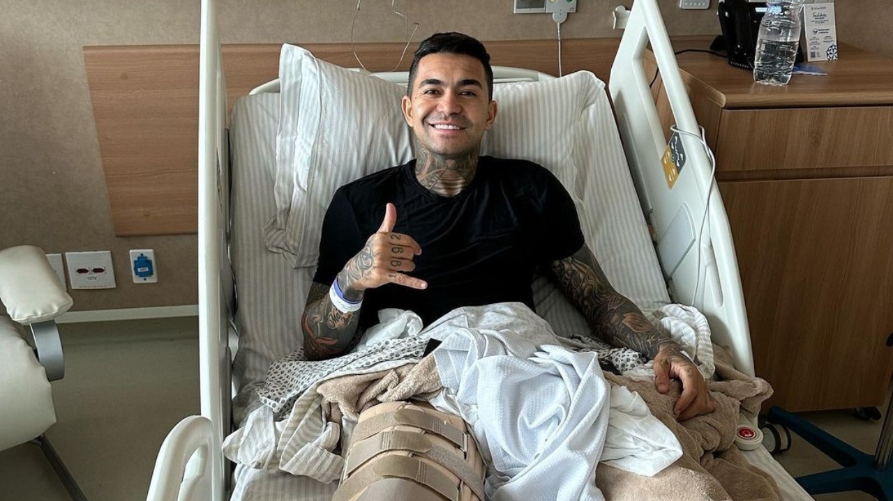 Dudu, atacante do Palmeiras, passa por cirurgia no joelho e se mostra entusiasmado com recuperação  Lorena Bueri