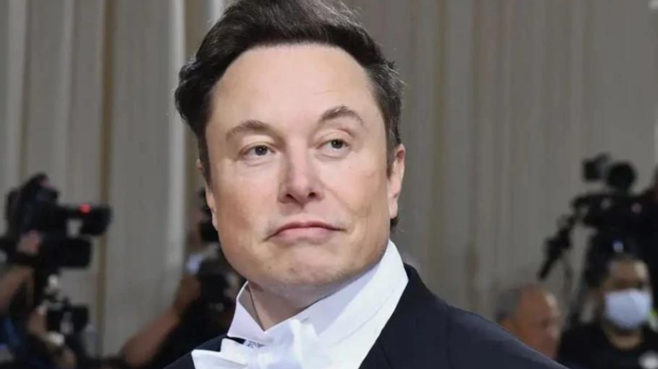 Elon Musk toma US$ 1 bilhão da SpaceX durante compra do Twitter Lorena Bueri