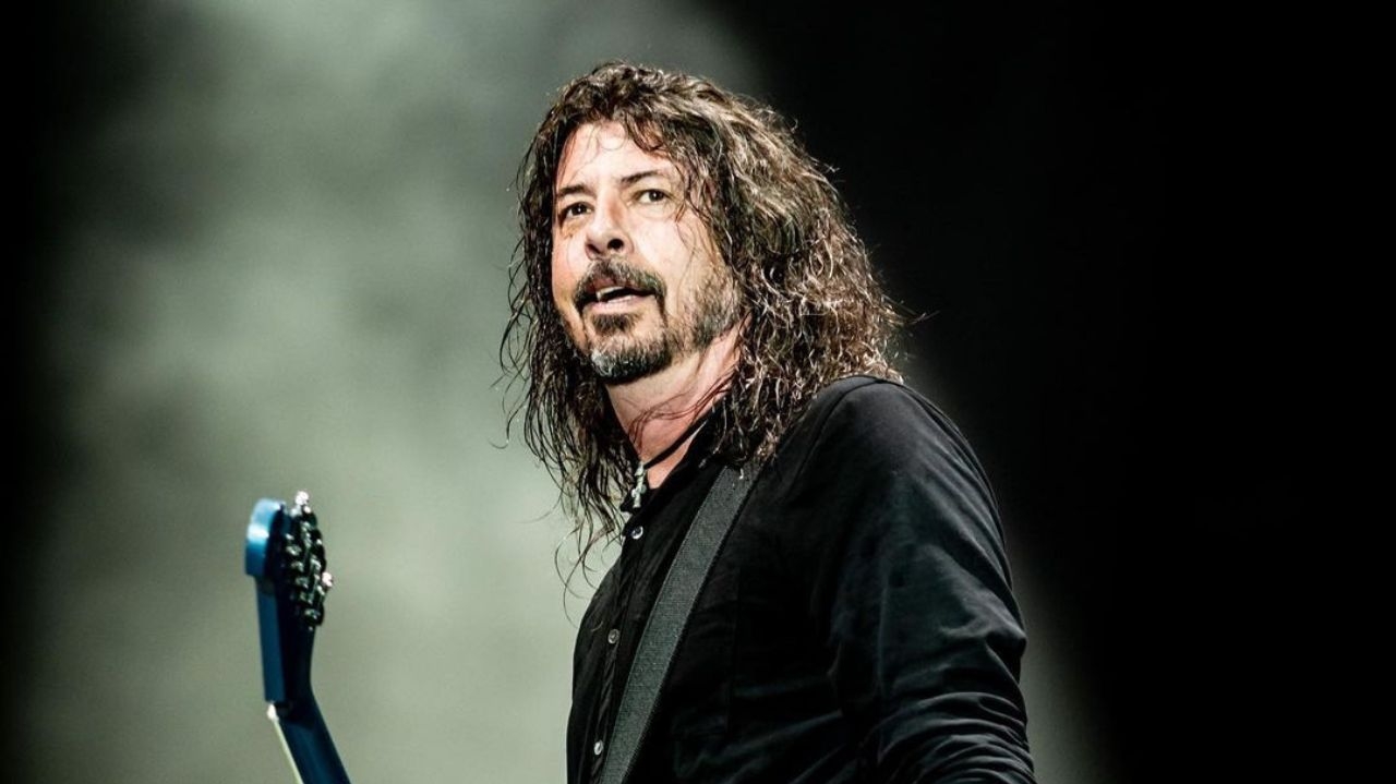 The Town: Foo Fighters emociona o público com homenagens e músicas atemporais da banda Lorena Bueri