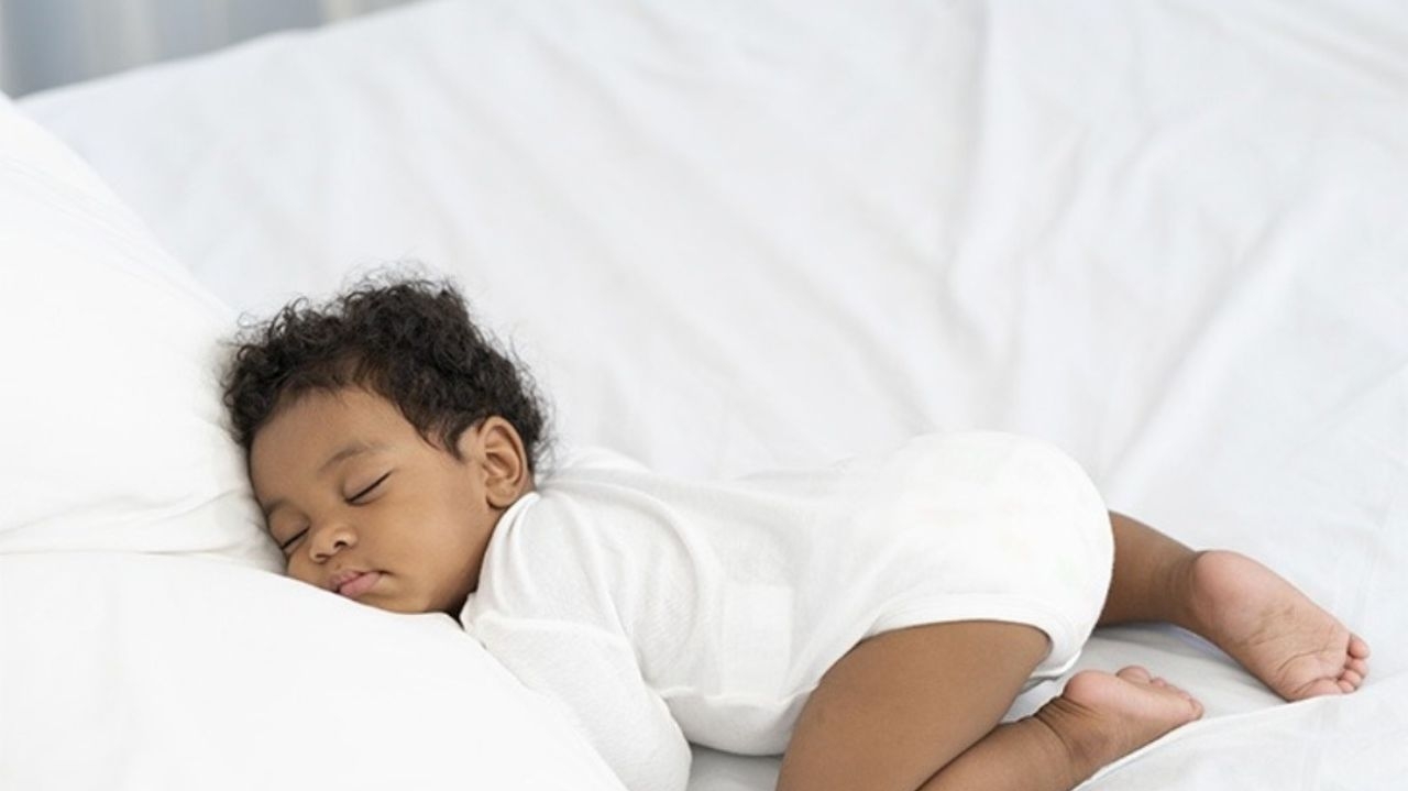 Descubra o segredo das influenciadoras para fazer seus bebês dormirem tranquilamente Lorena Bueri