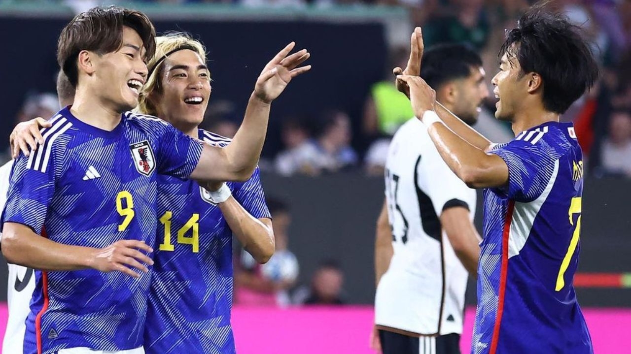Alemanha é vaiada por torcedores após ser goleada pelo Japão em amistoso Lorena Bueri