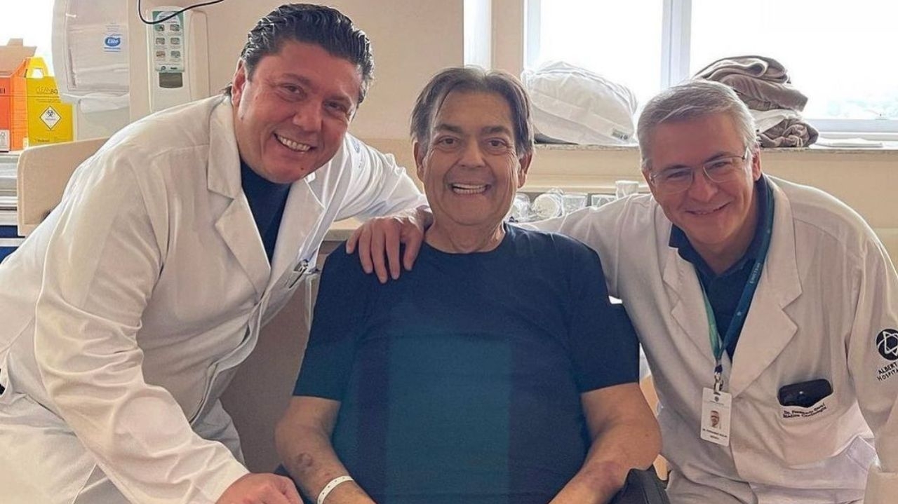 Fausto Silva recebe alta após transplante de coração bem-sucedido Lorena Bueri