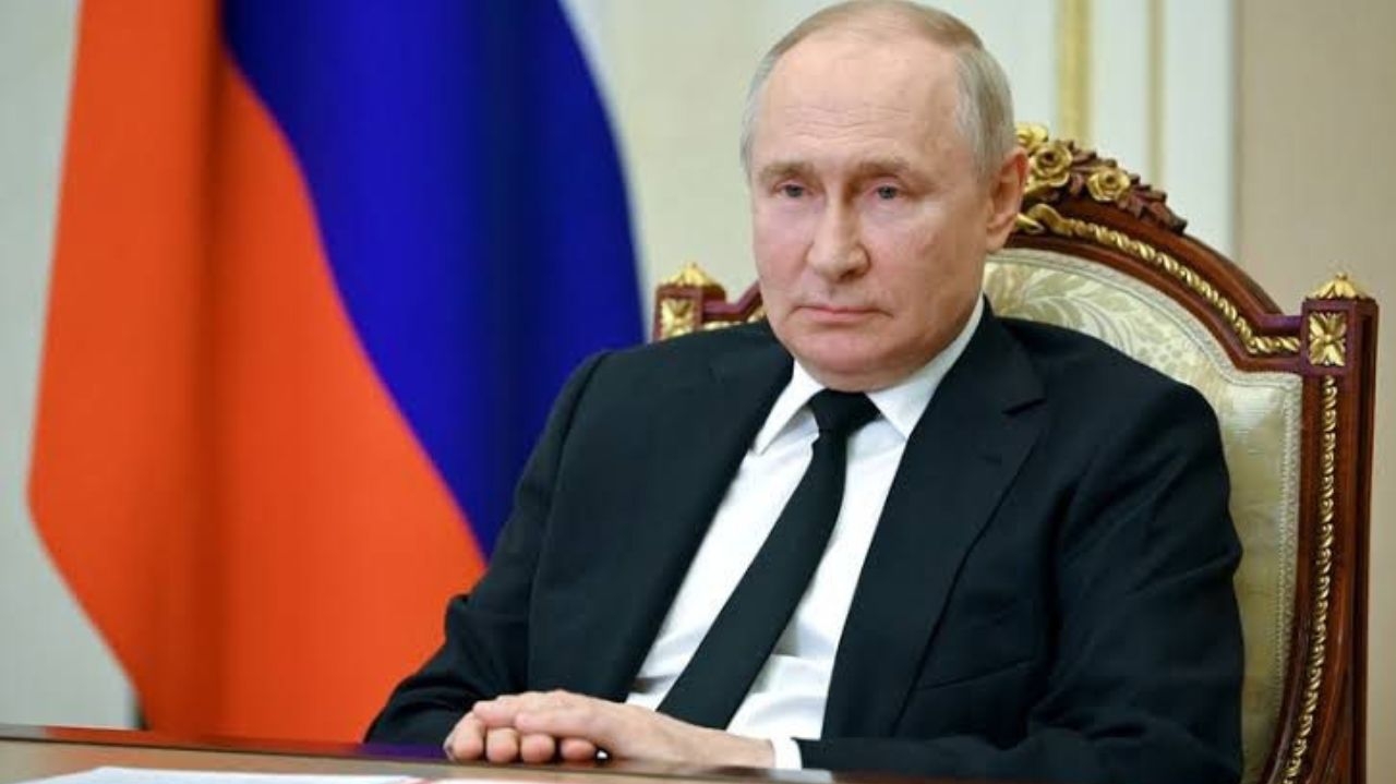 Banco Central Russo alerta para inflação e Vladimir Putin diz não ver necessidade de aumentar impostos Lorena Bueri