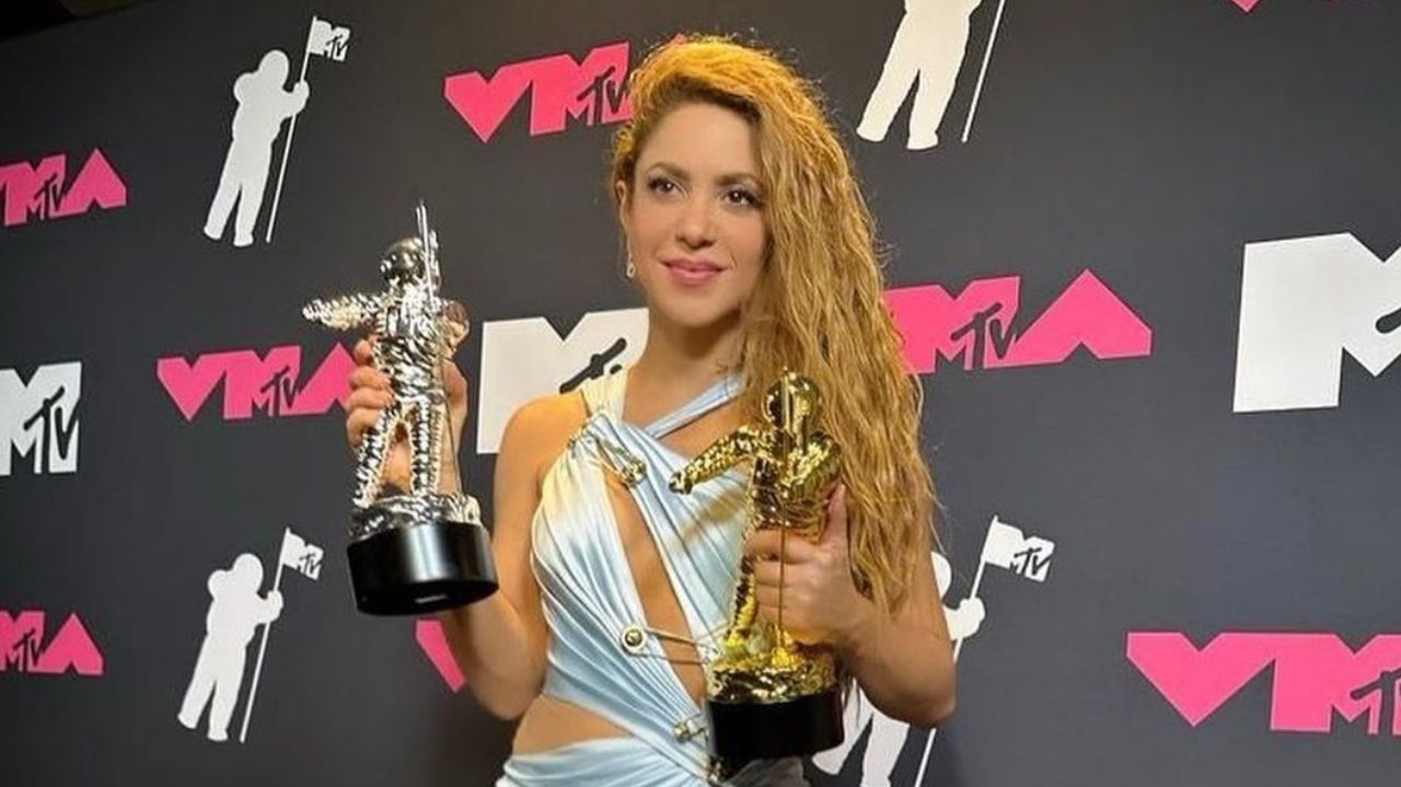 Shakira agita plateia do VMA 2023 e conquista prêmio inédito em sua carreira Lorena Bueri