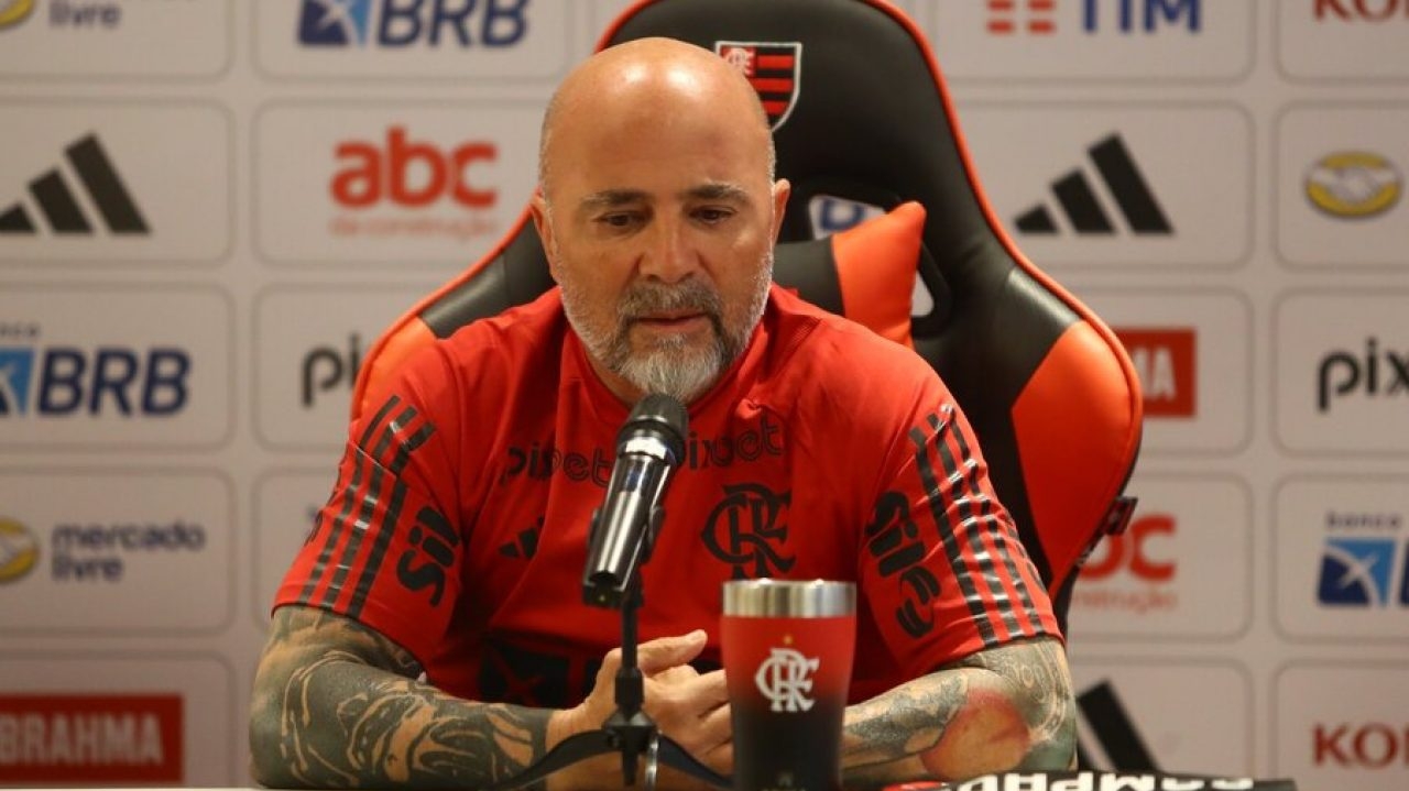 Sampaoli explica decisões na escalação e lamenta a derrota do Flamengo Lorena Bueri