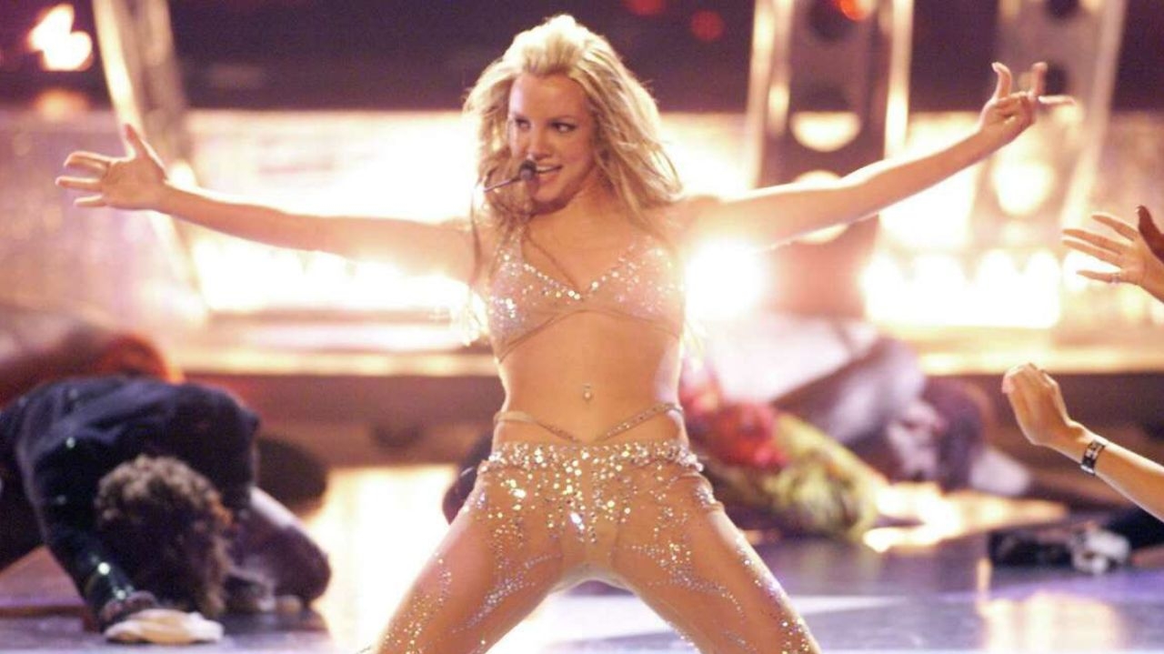 Britney Spears tem nova produção confirmada por Caleb Stone  Lorena Bueri