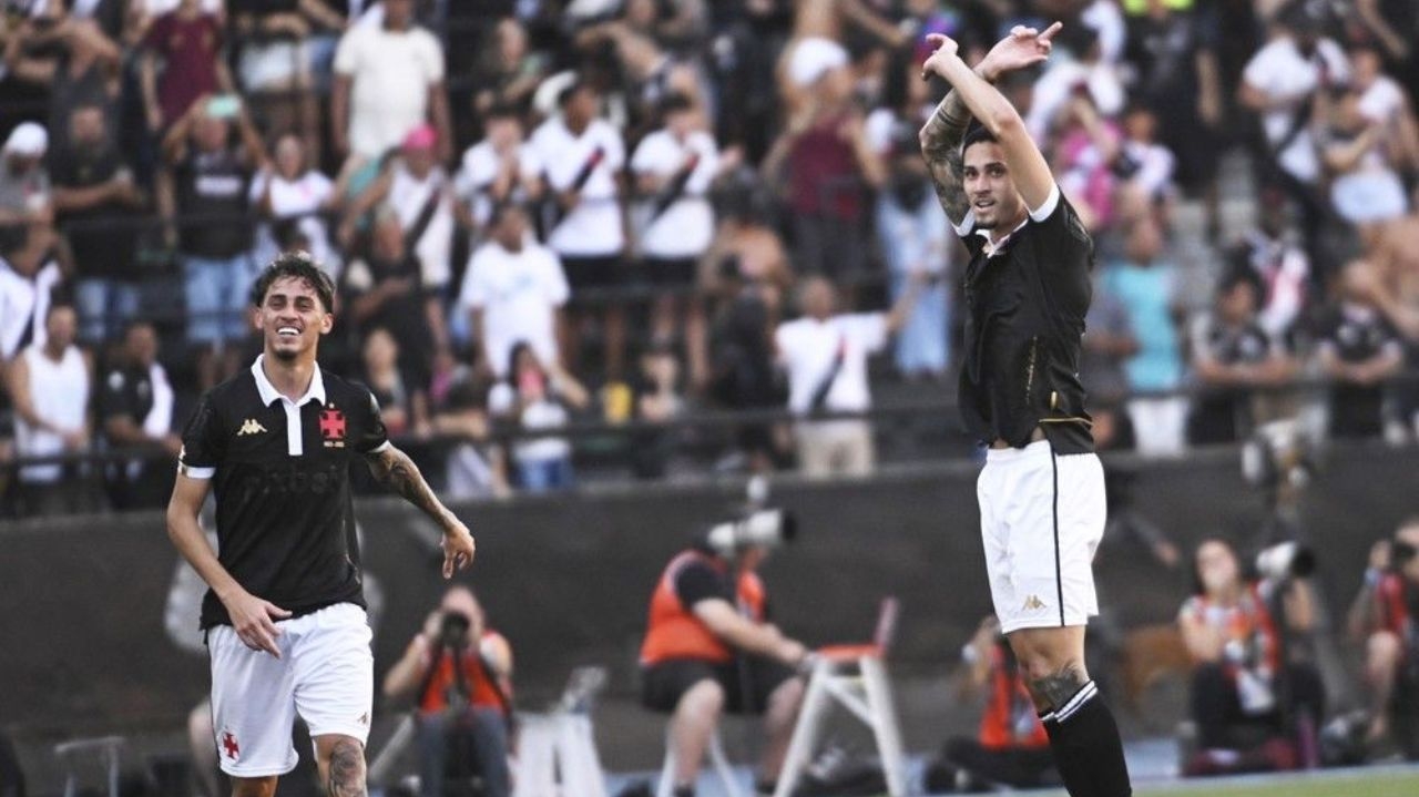 Praxedes comenta sobre seu primeiro gol com a camisa do Vasco Lorena Bueri