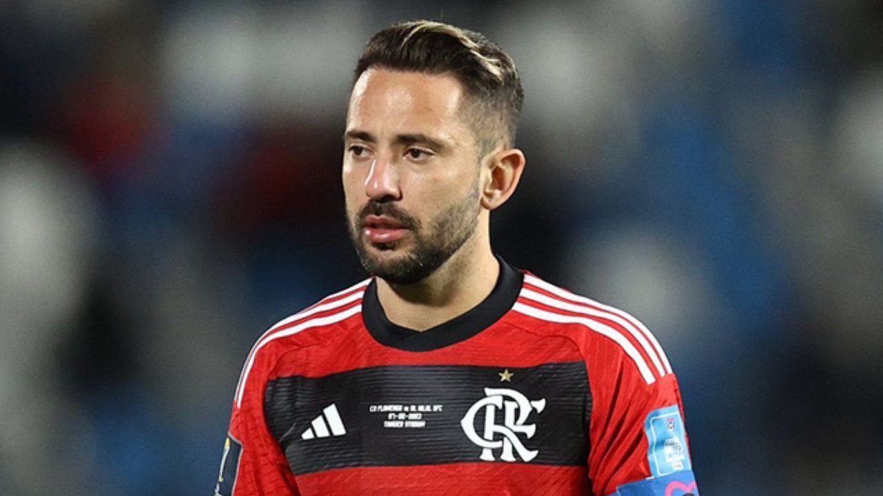 Everton Ribeiro confia na virada do Flamengo para o jogo da volta contra o São Paulo  Lorena Bueri