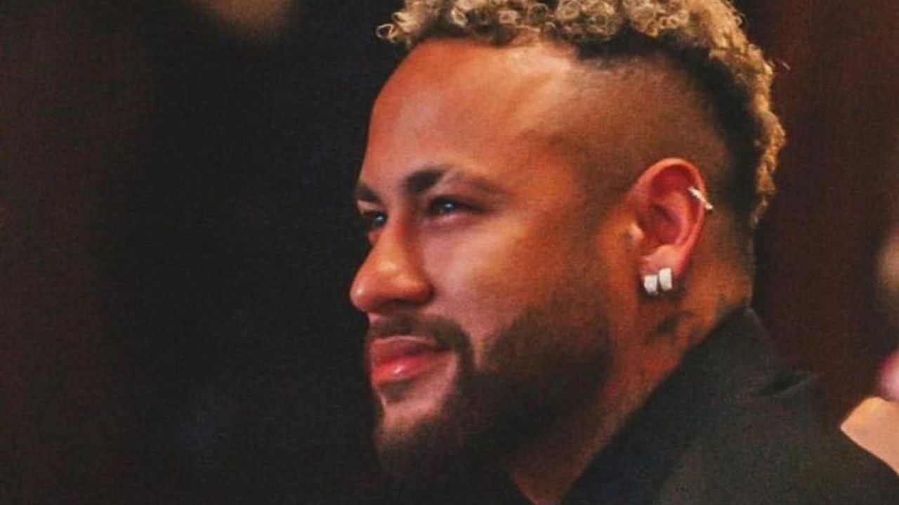 Equipe de Neymar se manifesta após divulgação de vídeo  Lorena Bueri