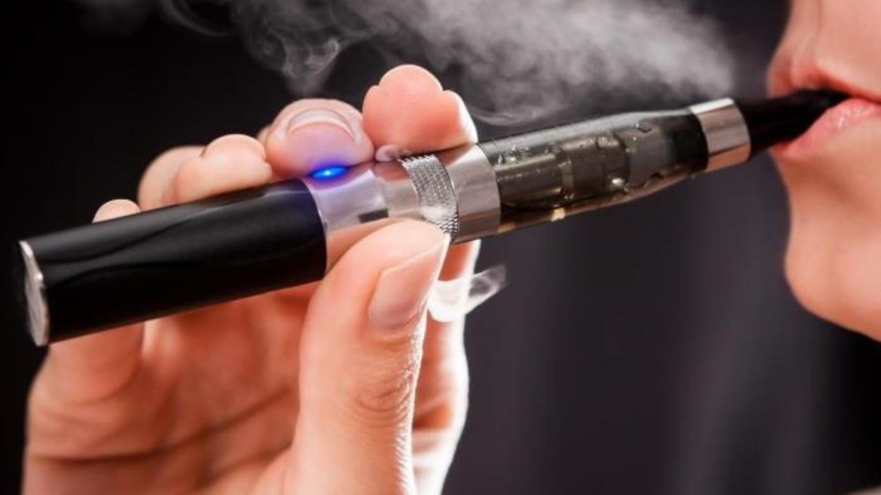 Estudo revela que cigarro eletrônico diminui contagem de espermatozoides Lorena Bueri