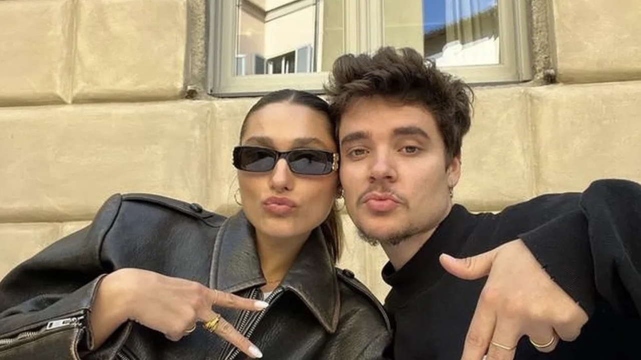 João Figueiredo garante selfie com Selena Gomez em Milão Lorena Bueri