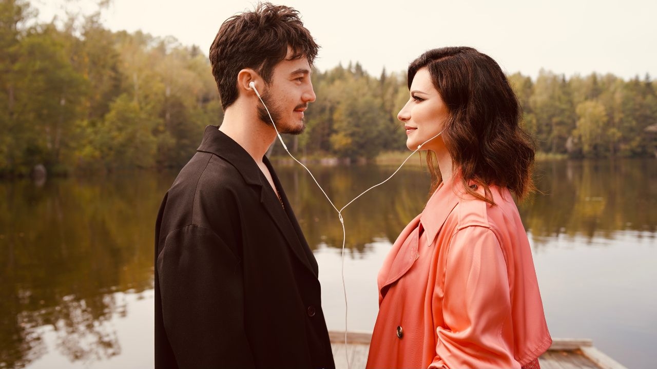 Laura Pausini recebe Tiago Iorc em 'Durar (Uma Vida com Você)' Lorena Bueri