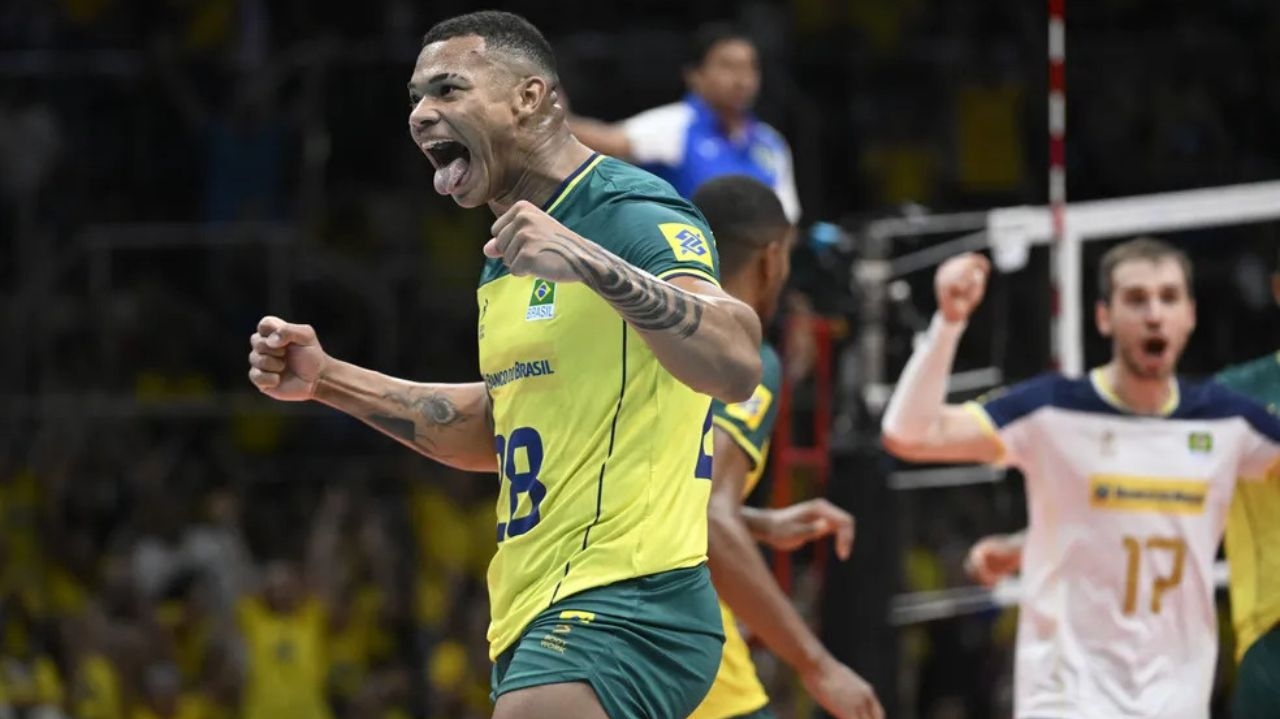 Com show de Darlan, Seleção Brasileira de Vôlei garante vitória no tie-break