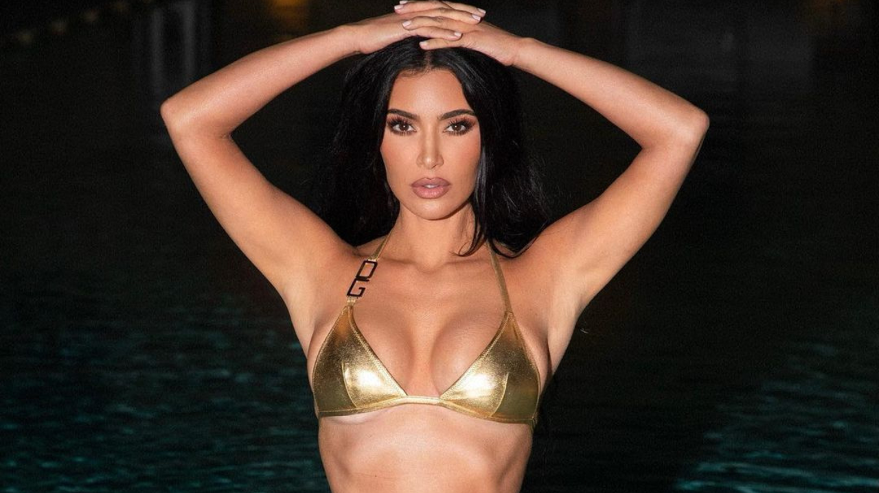 Kim Kardashian é acusada por fãs de estragar o trabalho da irmã Lorena Bueri