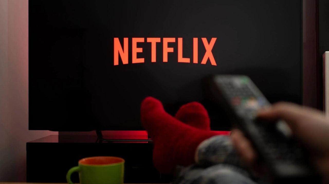 Netflix pretende aumentar o valor de sua assinatura, segundo jornal Lorena Bueri