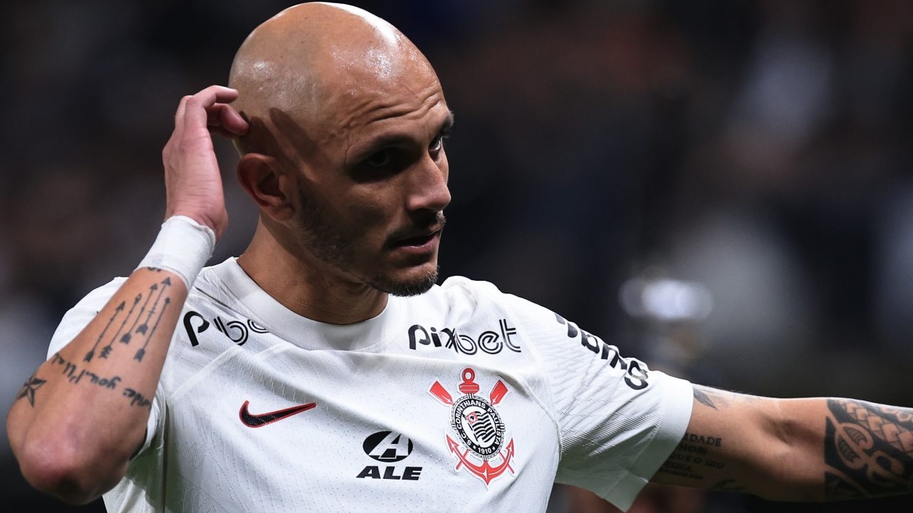 Fábio Santos confirma aposentadoria no Corinthians Lorena Bueri