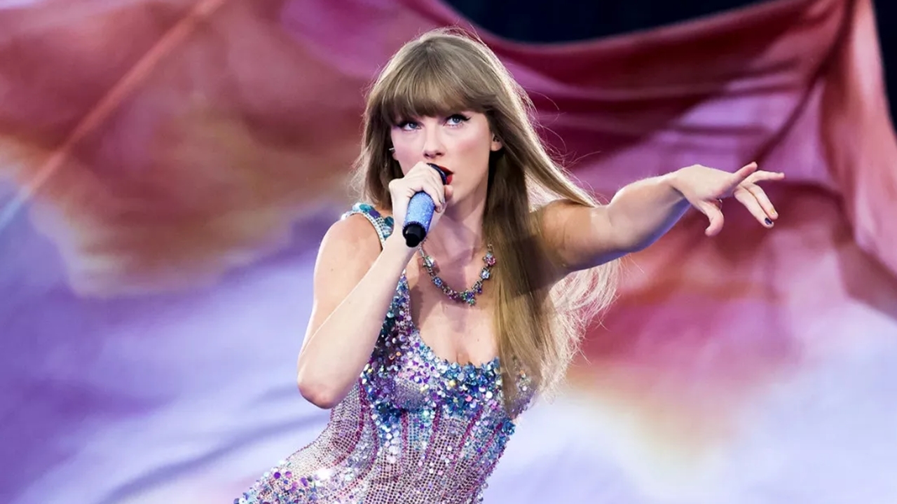 'The Eras Tour': filme de Taylor Swift ultrapassa US$ 100 milhões em pré-venda  Lorena Bueri