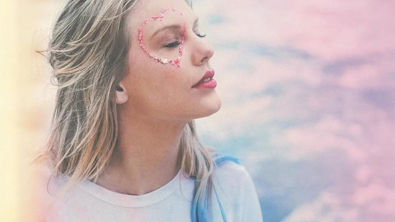 Aprenda a fazer a maquiagem do álbum da Taylor Swift Lorena Bueri