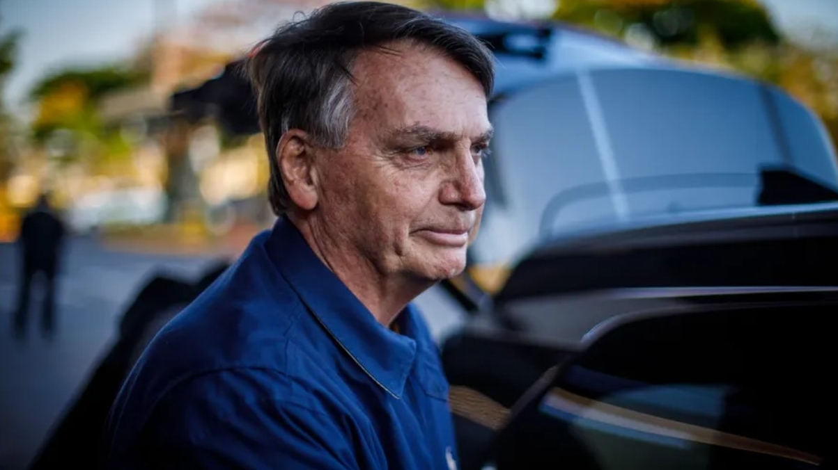 Bolsonaro será julgado no TSE por realização de 'lives' e uso indevido do palácio da Alvorada Lorena Bueri