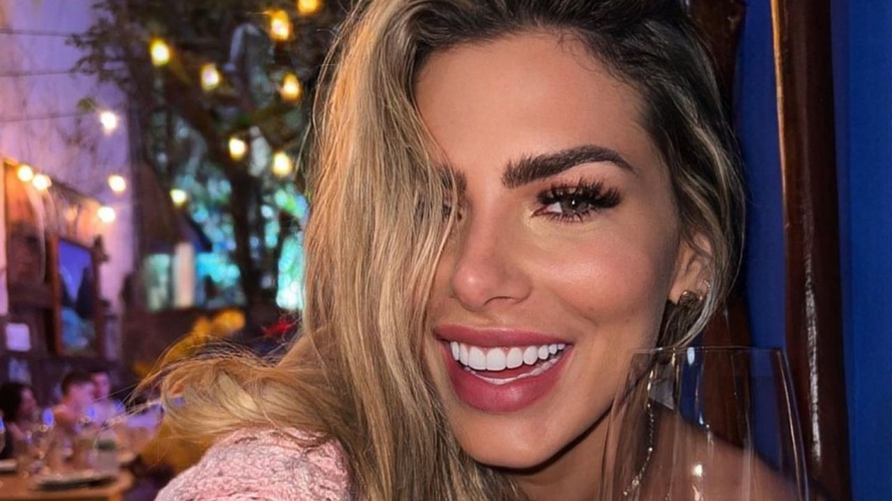 Erika Schneider troca lentes de contato dental para sorriso mais natural; veja sobre a tendência Lorena Bueri